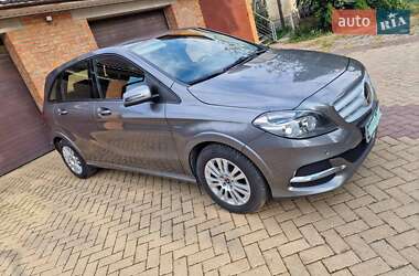 Хэтчбек Mercedes-Benz B-Class 2017 в Виннице