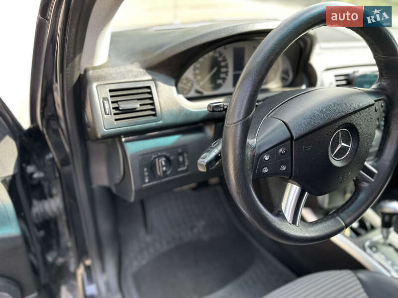 Хетчбек Mercedes-Benz B-Class 2005 в Кривому Розі фото 13 Хетчбек Mercedes-Benz B-Class 2005 в Кривому Розі