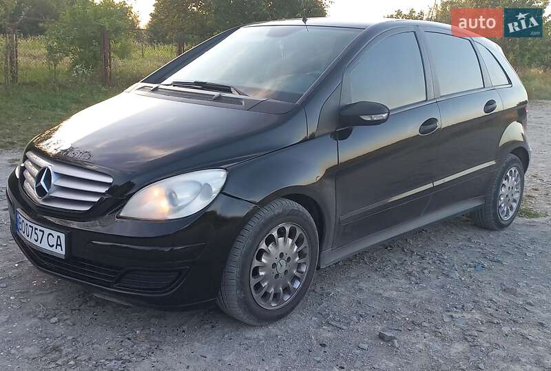 Хэтчбек Mercedes-Benz B-Class 2008 в 