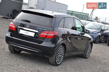 Хэтчбек Mercedes-Benz B-Class 2015 в 