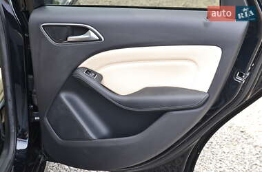 Хэтчбек Mercedes-Benz B-Class 2015 в 