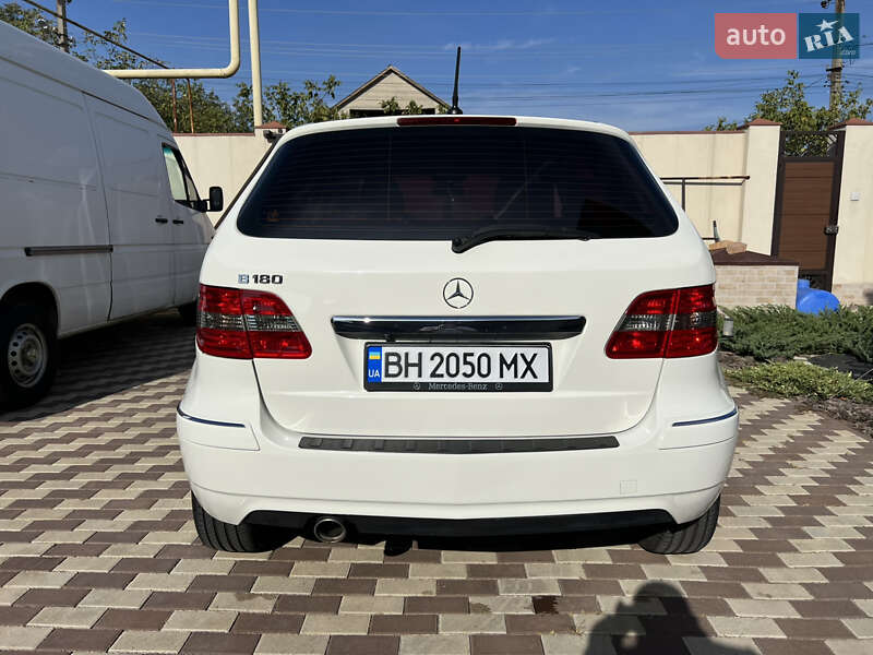 Хэтчбек Mercedes-Benz B-Class 2010 в Одессе фото 8 Хэтчбек Mercedes-Benz B-Class 2010 в Одессе