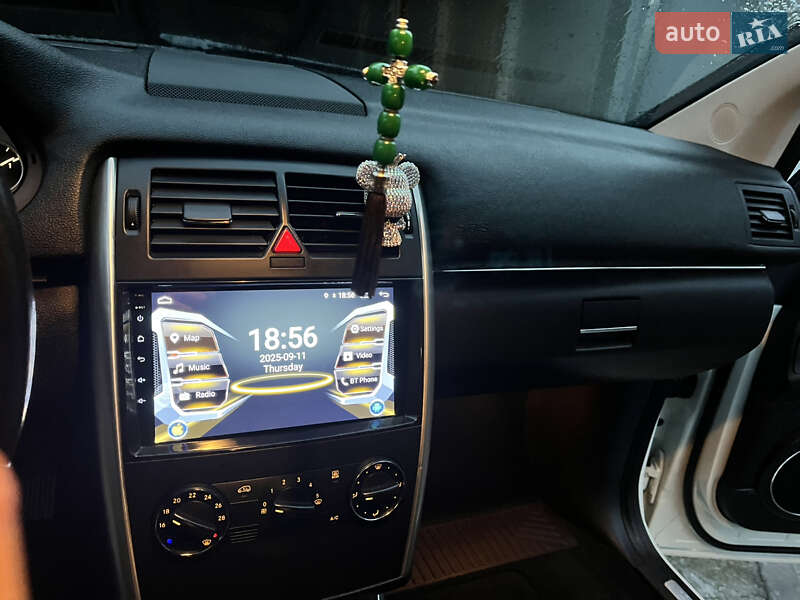 Хэтчбек Mercedes-Benz B-Class 2011 в Львове