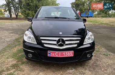 Хэтчбек Mercedes-Benz B-Class 2009 в 