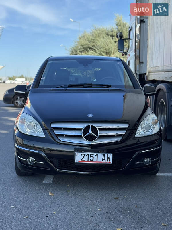 Хэтчбек Mercedes-Benz B-Class 2010 в Киеве