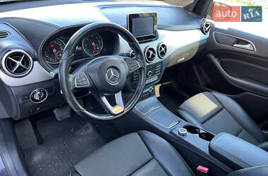 Хэтчбек Mercedes-Benz B-Class 2015 в 