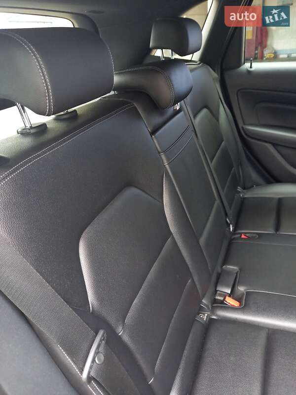 Хэтчбек Mercedes-Benz B-Class 2017 в Ивано-Франковске фото 22 Хэтчбек Mercedes-Benz B-Class 2017 в Ивано-Франковске