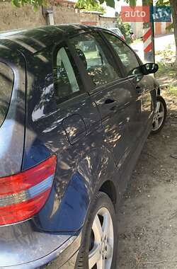 Хэтчбек Mercedes-Benz B-Class 2008 в 