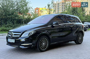 Хэтчбек Mercedes-Benz B-Class 2015 в 