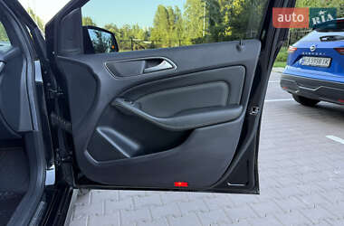 Хэтчбек Mercedes-Benz B-Class 2015 в 