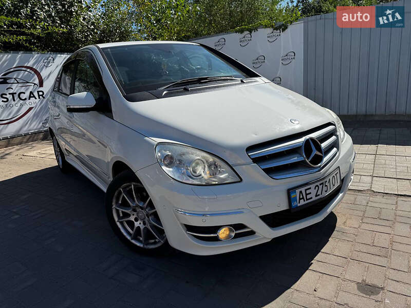 Хетчбек Mercedes-Benz B-Class 2010 в Дніпрі