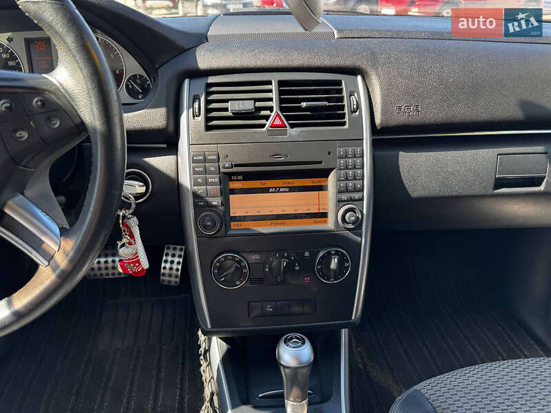 Хетчбек Mercedes-Benz B-Class 2010 в Дніпрі