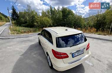 Хэтчбек Mercedes-Benz B-Class 2013 в 