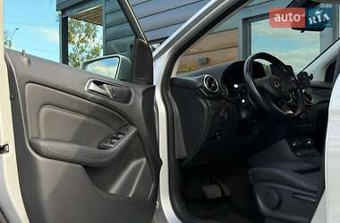 Хэтчбек Mercedes-Benz B-Class 2017 в 