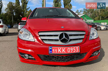 Хетчбек Mercedes-Benz B-Class 2010 в 