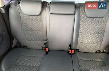 Хетчбек Mercedes-Benz B-Class 2010 в 