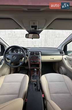 Хэтчбек Mercedes-Benz B-Class 2006 в 