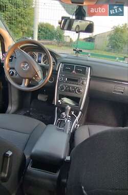 Хэтчбек Mercedes-Benz B-Class 2009 в 