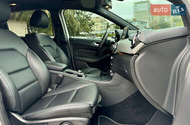 Хэтчбек Mercedes-Benz B-Class 2016 в 