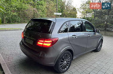 Хэтчбек Mercedes-Benz B-Class 2016 в 