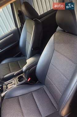 Хэтчбек Mercedes-Benz B-Class 2011 в 