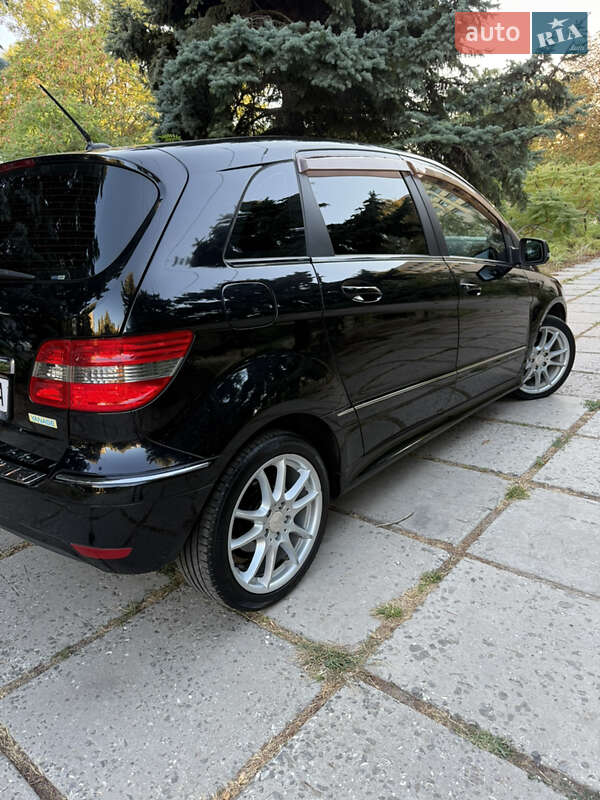 Хэтчбек Mercedes-Benz B-Class 2010 в Одессе фото 7 Хэтчбек Mercedes-Benz B-Class 2010 в Одессе