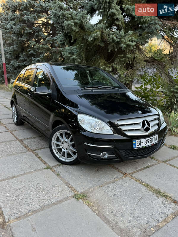 Хэтчбек Mercedes-Benz B-Class 2010 в Одессе фото 24 Хэтчбек Mercedes-Benz B-Class 2010 в Одессе