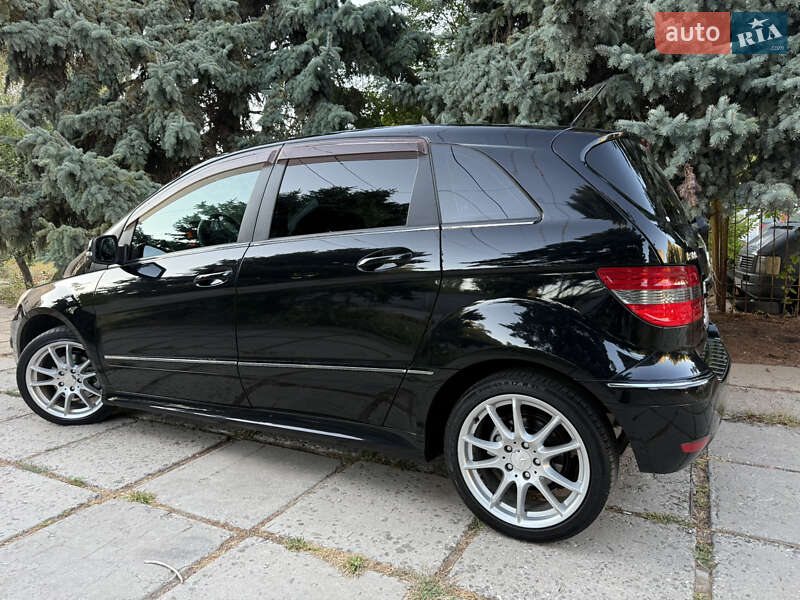 Хэтчбек Mercedes-Benz B-Class 2010 в Одессе фото 41 Хэтчбек Mercedes-Benz B-Class 2010 в Одессе