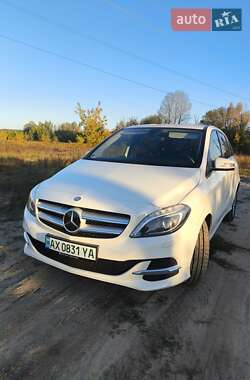 Хэтчбек Mercedes-Benz B-Class 2016 в Коростышеве