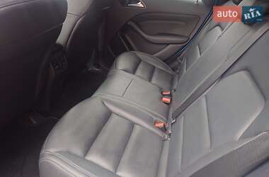 Хэтчбек Mercedes-Benz B-Class 2015 в 