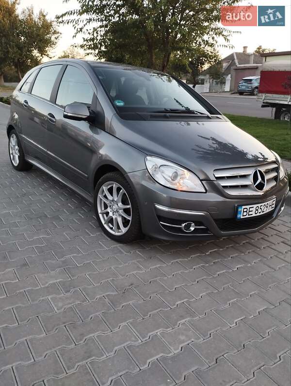 Хетчбек Mercedes-Benz B-Class 2010 в Миколаєві