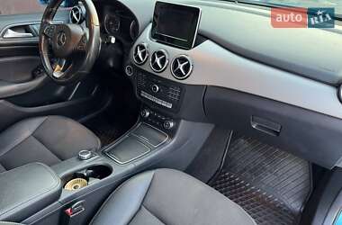 Хэтчбек Mercedes-Benz B-Class 2015 в 