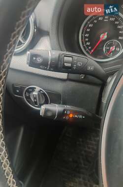 Хетчбек Mercedes-Benz B-Class 2015 в 