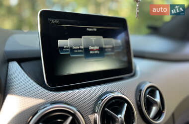 Хэтчбек Mercedes-Benz B-Class 2015 в 