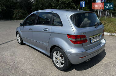 Хэтчбек Mercedes-Benz B-Class 2005 в 