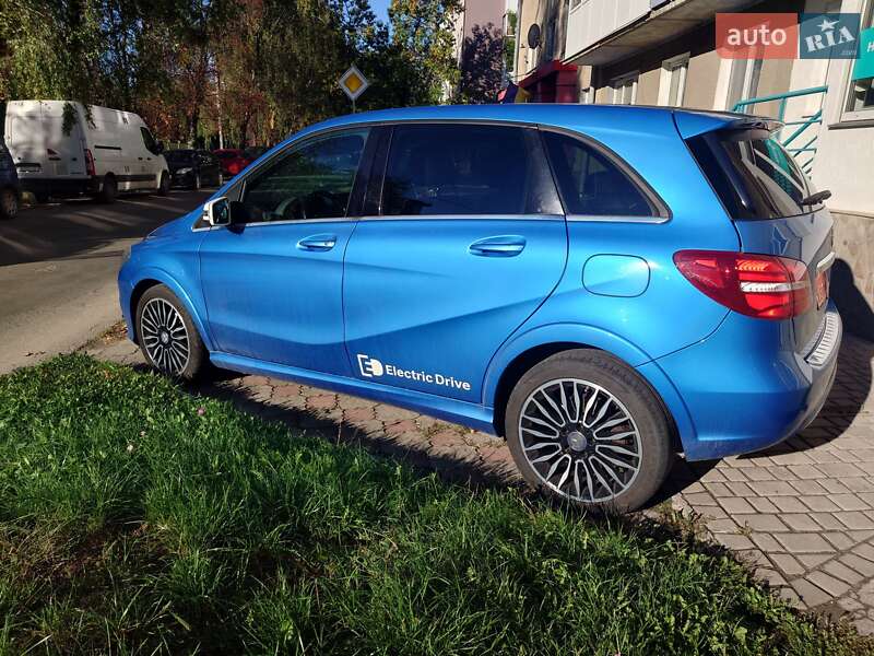 Хэтчбек Mercedes-Benz B-Class 2015 в Луцке