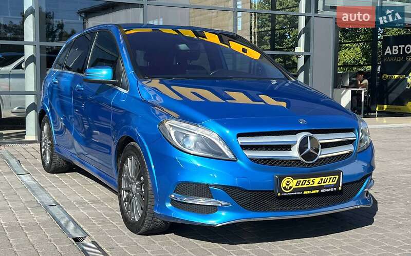 Хэтчбек Mercedes-Benz B-Class 2015 в 