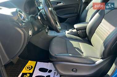 Хэтчбек Mercedes-Benz B-Class 2015 в 
