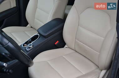 Хэтчбек Mercedes-Benz B-Class 2015 в 