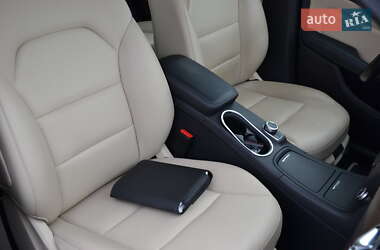 Хэтчбек Mercedes-Benz B-Class 2015 в 
