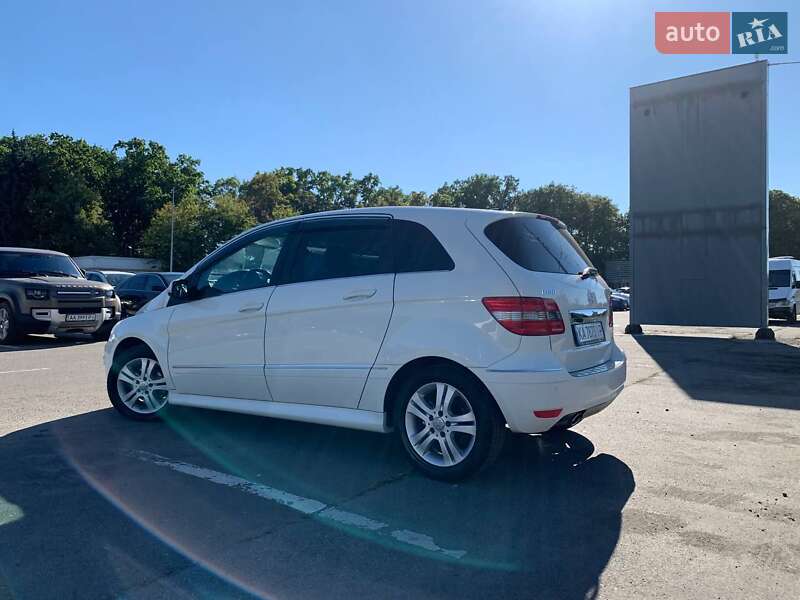 Хэтчбек Mercedes-Benz B-Class 2010 в Киеве