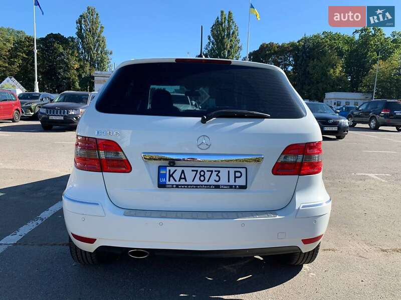 Хэтчбек Mercedes-Benz B-Class 2010 в Киеве