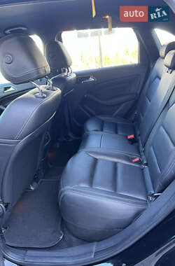 Хэтчбек Mercedes-Benz B-Class 2015 в 