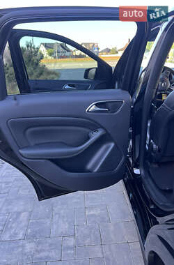 Хэтчбек Mercedes-Benz B-Class 2015 в 