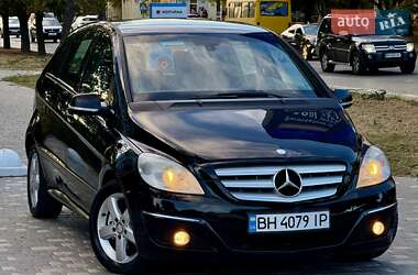 Хэтчбек Mercedes-Benz B-Class 2008 в 