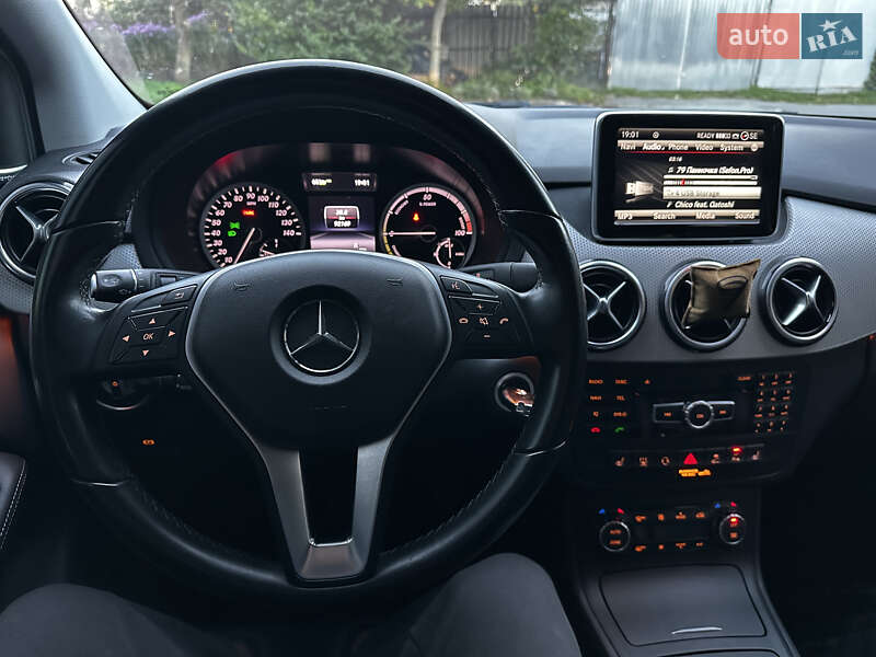 Хэтчбек Mercedes-Benz B-Class 2014 в Львове