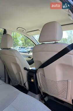 Хэтчбек Mercedes-Benz B-Class 2010 в 