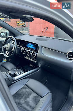 Хэтчбек Mercedes-Benz B-Class 2019 в 