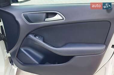 Хэтчбек Mercedes-Benz B-Class 2015 в 