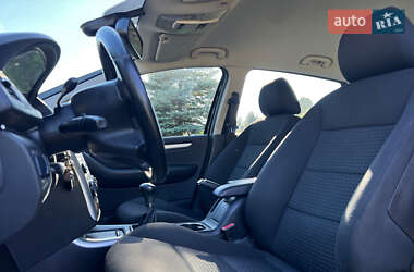 Хэтчбек Mercedes-Benz B-Class 2009 в 